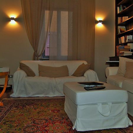 Homebo La Finestrella Apartment 博洛尼亚 外观 照片